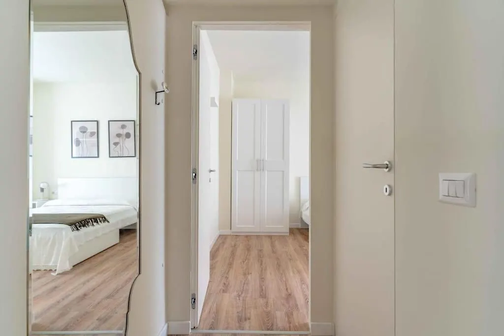 Three-Room Apartment - Navigli Area Con Ac ميلان